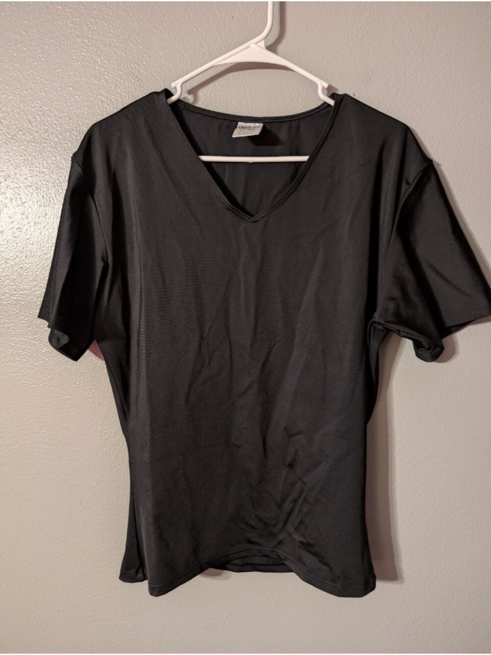 Insta Slim Mens XL Black Compression Slimming V-Neck Undershirt Made in USA